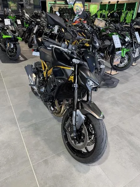 Z 900