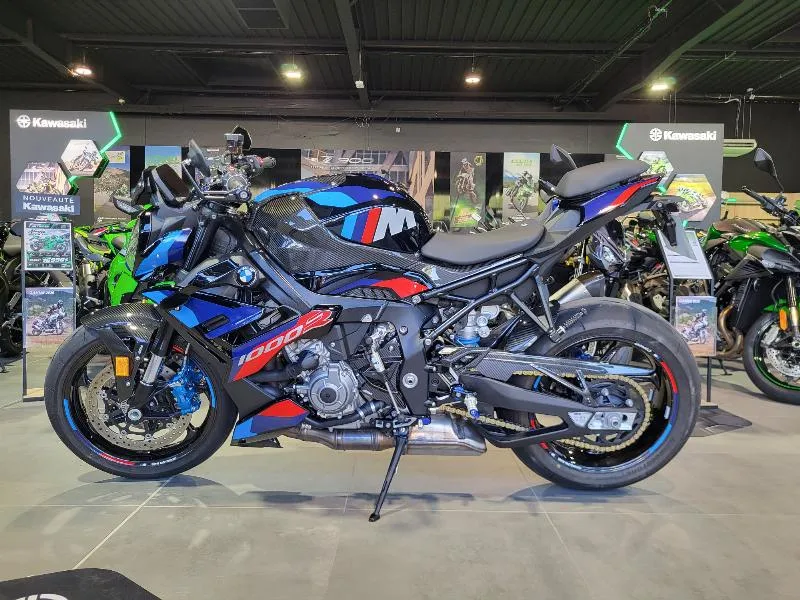 M 1000R