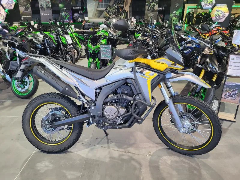 VOGE 300 RALLY
