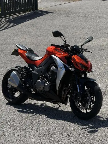 Z 1000