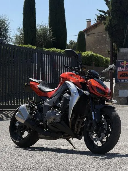 Z 1000