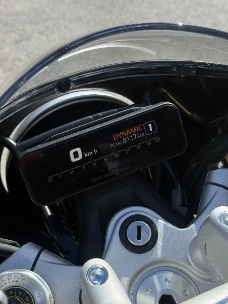 R 12 NineT