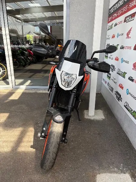 690 DUKE R