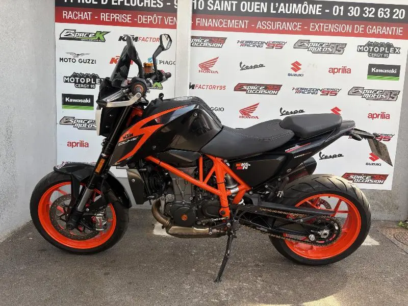 690 DUKE R