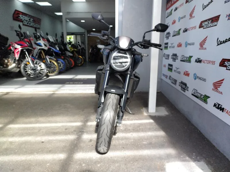 CB 1000 R BLACK EDITION