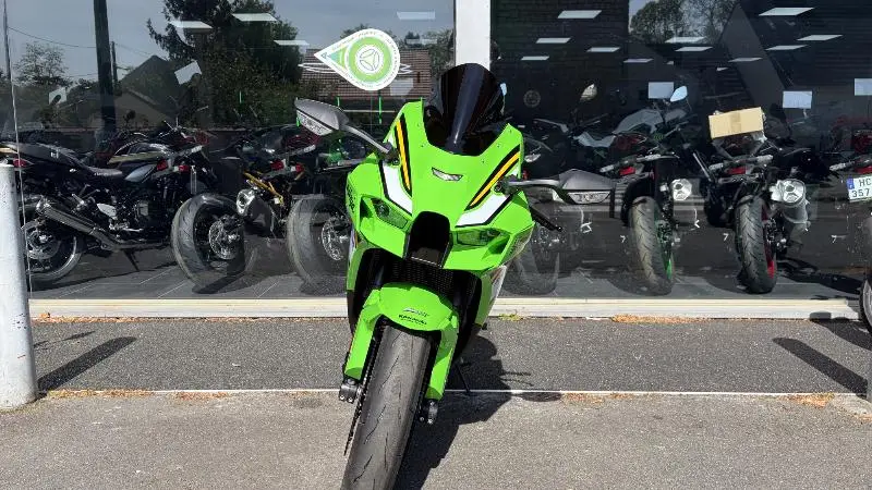 ZX10R