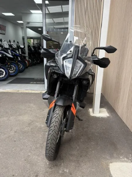 790 ADVENTURE