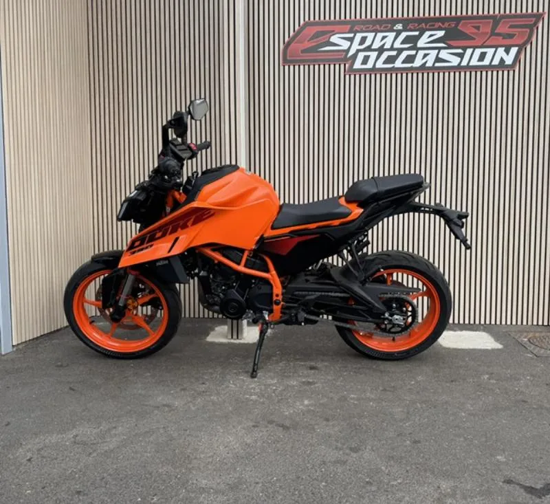 390 DUKE ABS