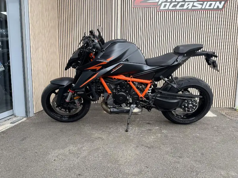1390 SUPER DUKE R