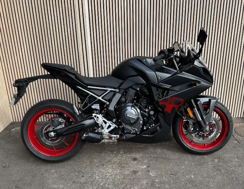 GSX8R