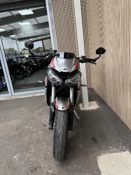 STREET TRIPLE 765 RS