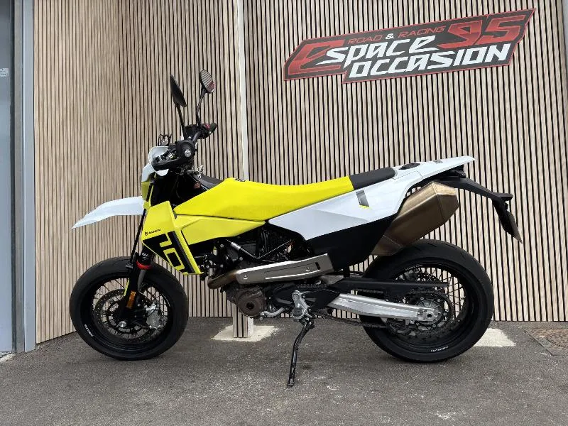 701 SUPERMOTO