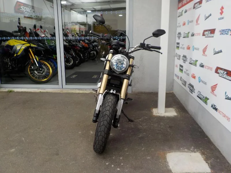 SCRAMBLER 1100