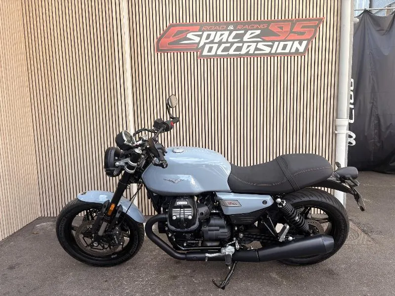 V7 SPORT 850