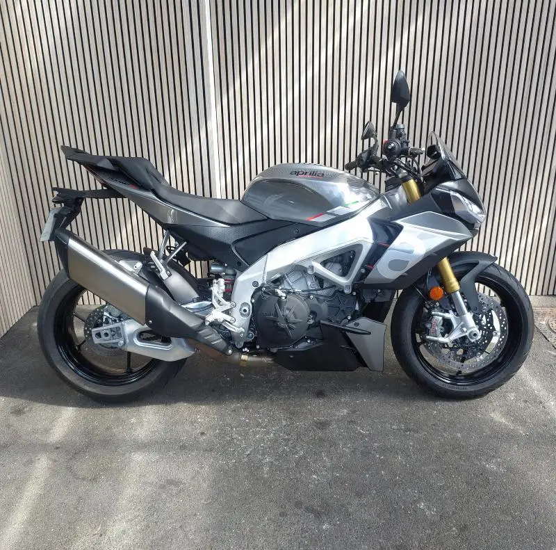 TUONO 1100 V4 R