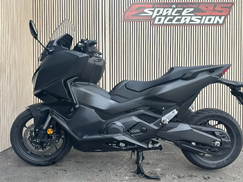 NSS FORZA 750