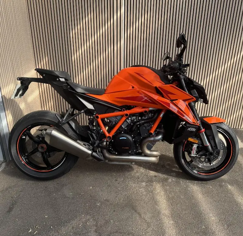 KTM 1390 SUPER DUKE R TECH PACK