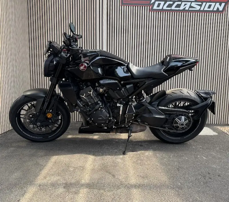CB 1000 R BLACK EDITION