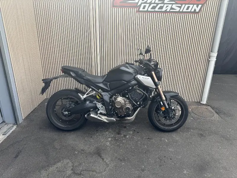 CB 650 RA