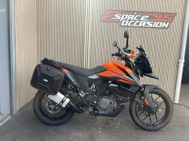 390 ADVENTURE