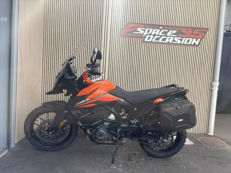 390 ADVENTURE