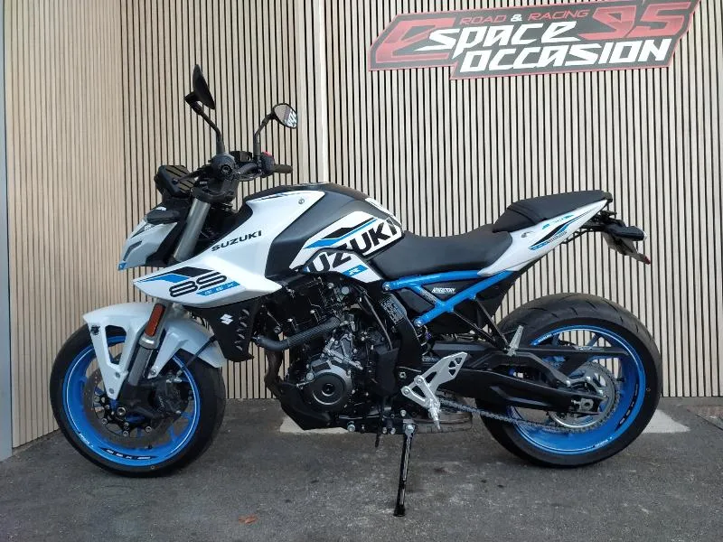 GSX8S A2 