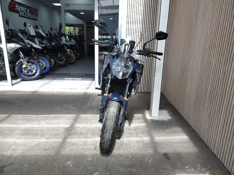 125 DUKE