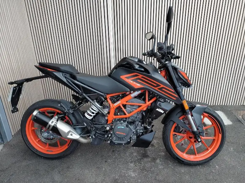 125 DUKE ABS