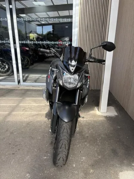 GSXS 750