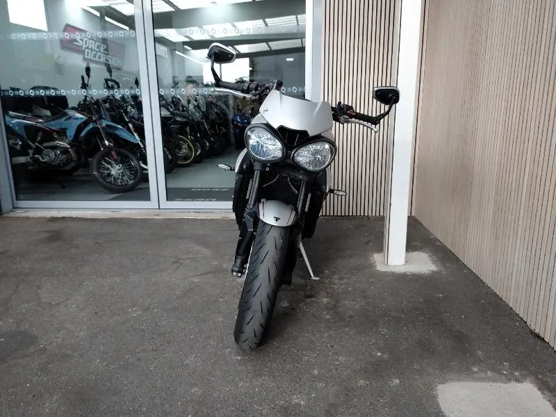 STREET TRIPLE 765 R