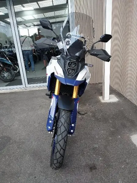 DL VSTROM 800DE