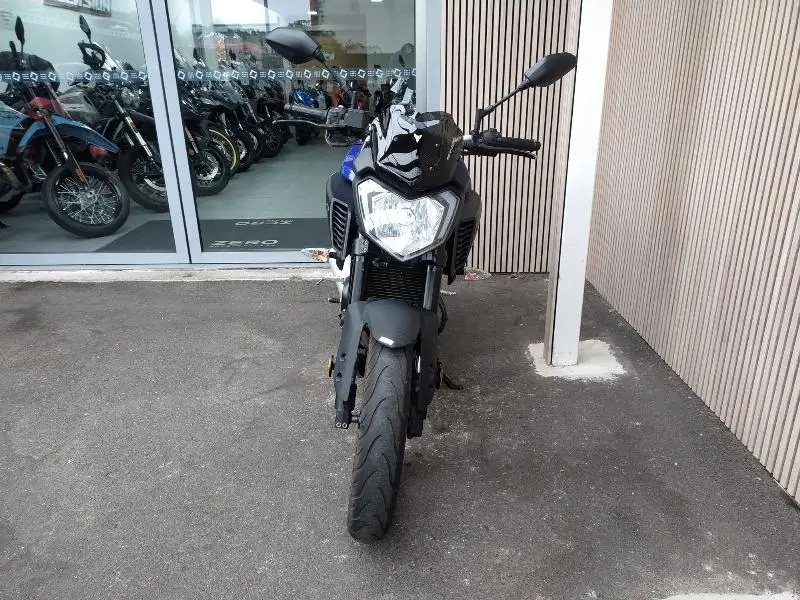 MT125 ABS