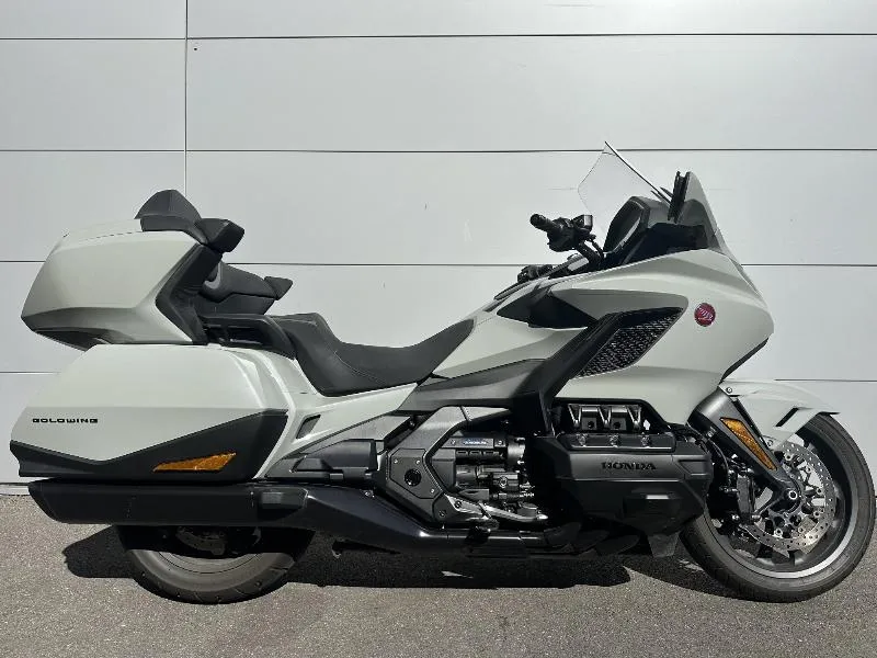 GL 1800 GOLDWING TOURING DCT