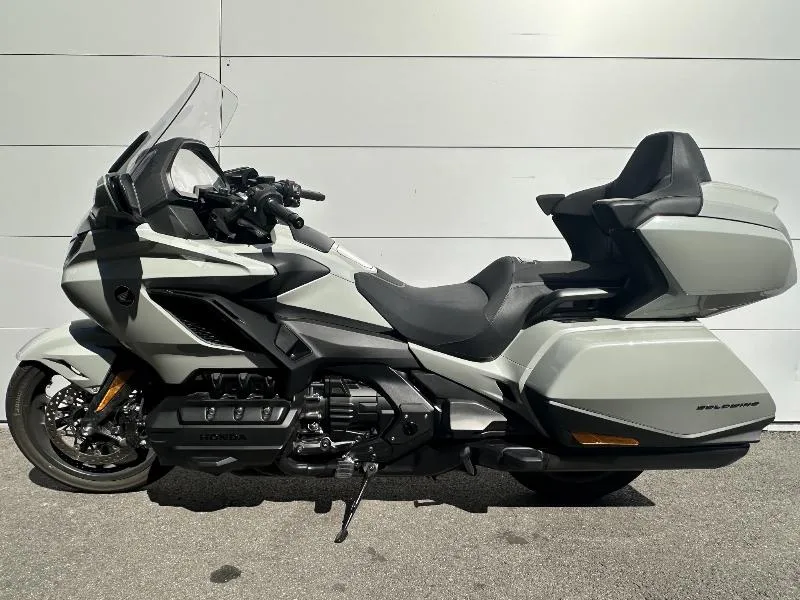 GL 1800 GOLDWING TOURING DCT