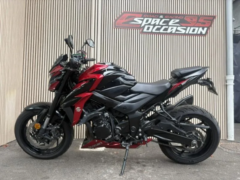 GSXS 750