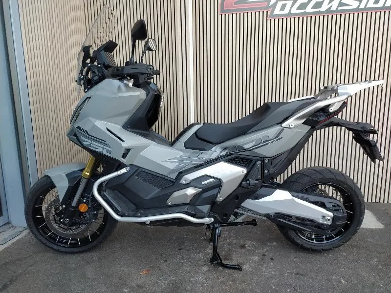 XADV 750