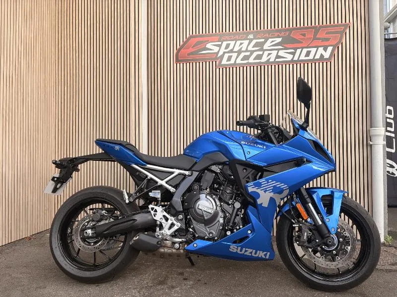 GSX8R