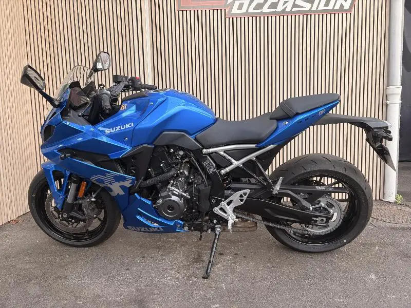 GSX8R