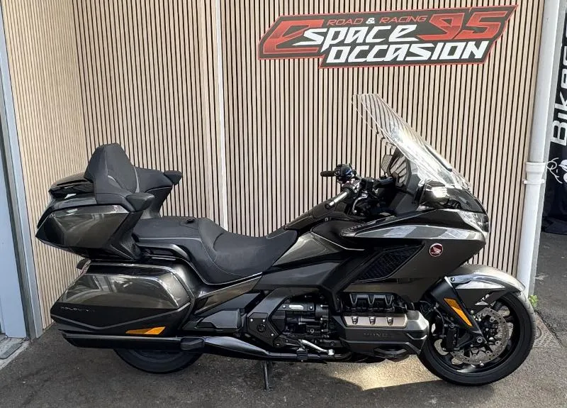 GL 1800 GOLDWING TOURING DCT
