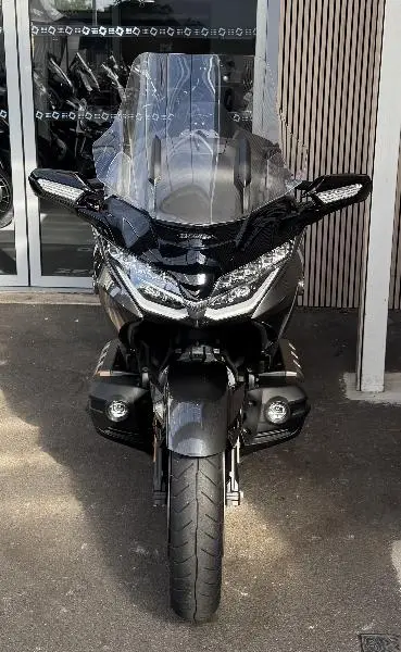 GL 1800 GOLDWING TOURING DCT
