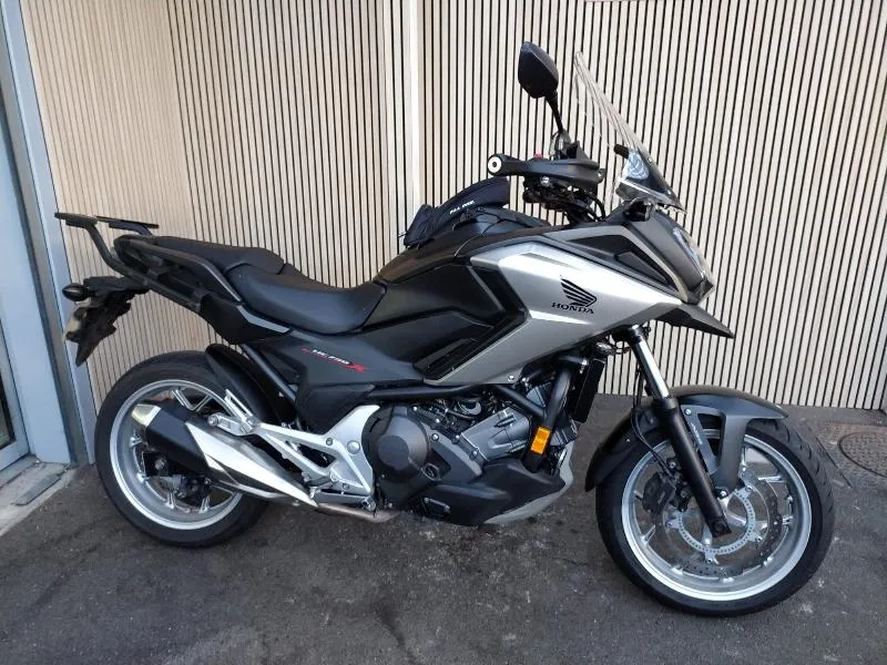 nc 750 x dct 2017