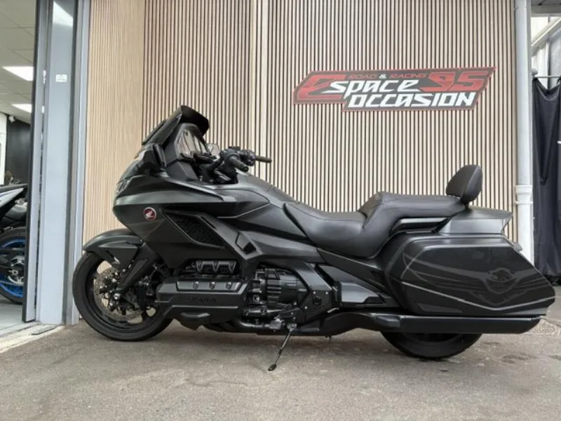 GL 1800
