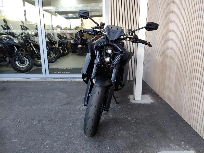 1390 SUPER DUKE R TECH PACK