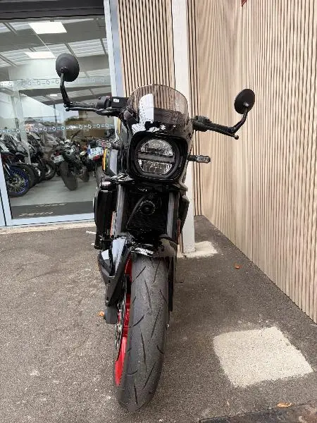 GSX 8TT