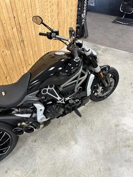 XDIAVEL S