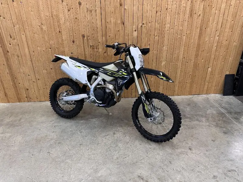TF 250E