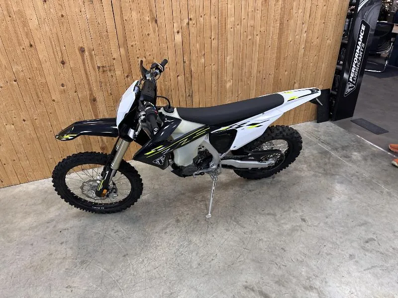 TF 250E