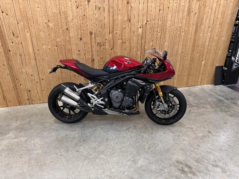 SPEED TRIPLE 1200 RR