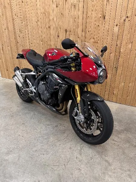 SPEED TRIPLE 1200 RR