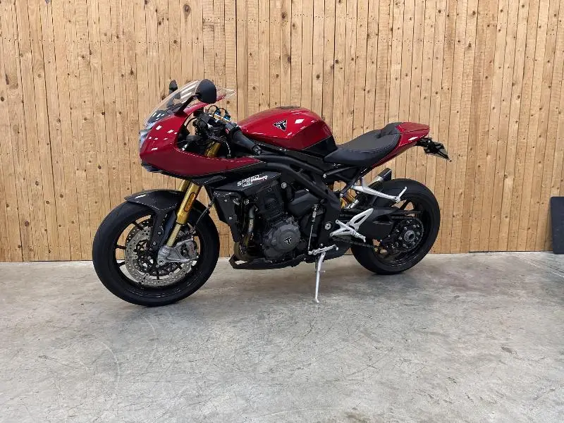 SPEED TRIPLE 1200 RR